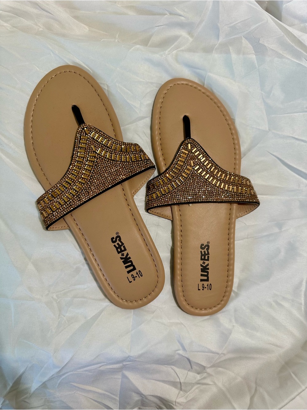 Muk Luks Gold Beaded Tan Slides Sandals Flare Lukees Flip Flops Summer Travel